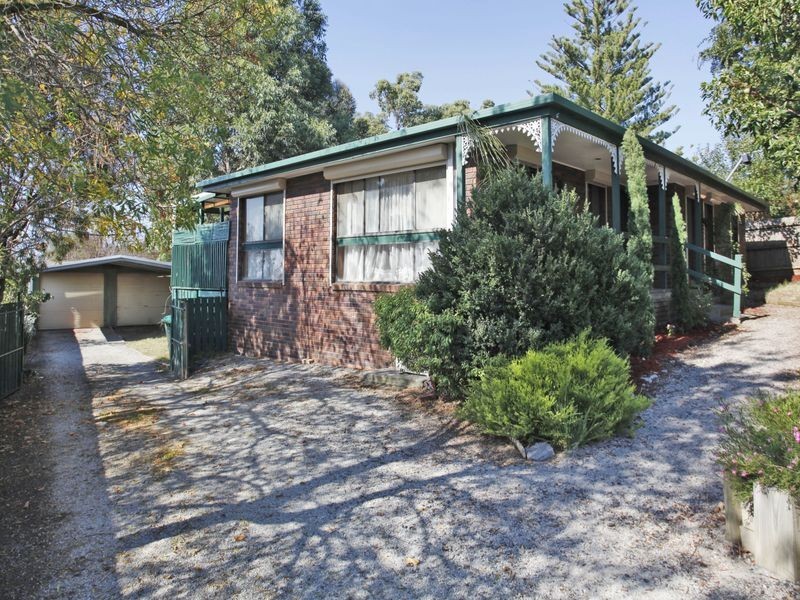 66 Ahern Road, Pakenham VIC 3810