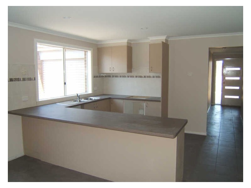 5 Como Chase, Pakenham VIC 3810