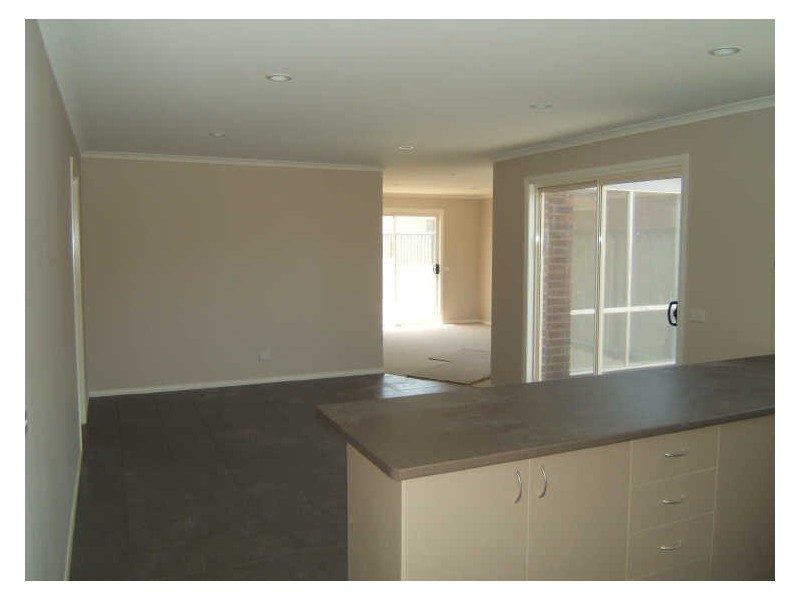 5 Como Chase, Pakenham VIC 3810