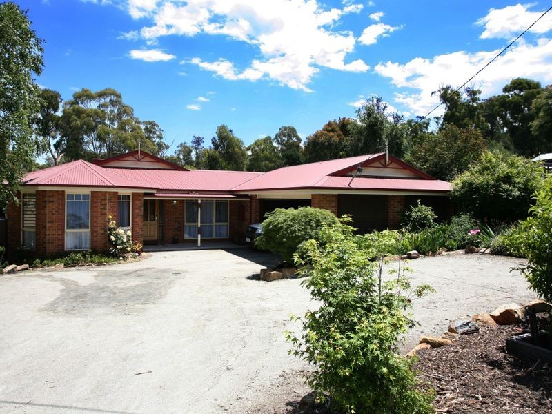 17 Garfield Road, Garfield VIC 3814