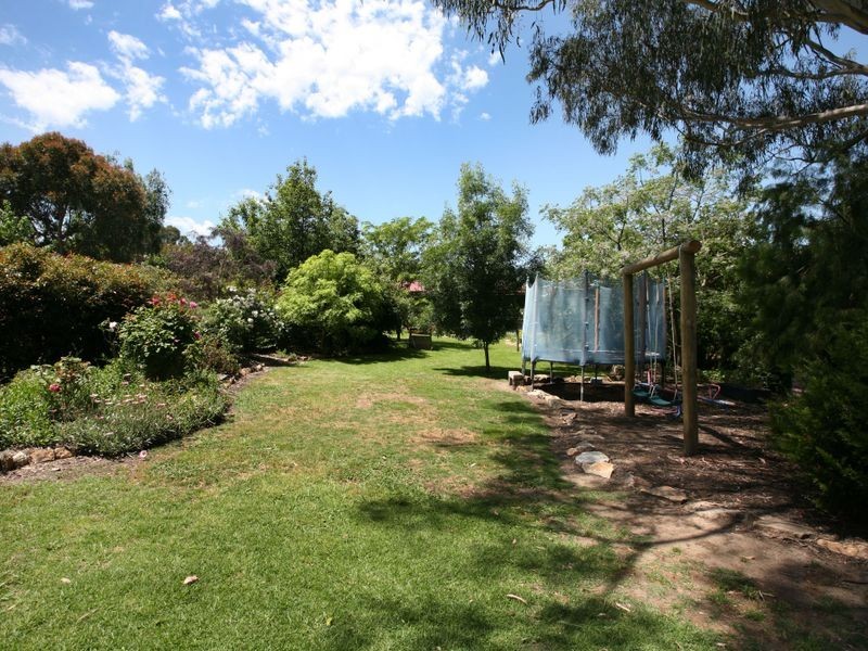 17 Garfield Road, Garfield VIC 3814