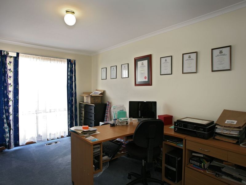 17 Garfield Road, Garfield VIC 3814