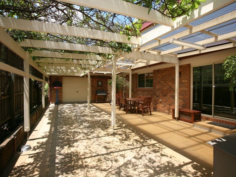 17 Garfield Road, Garfield VIC 3814