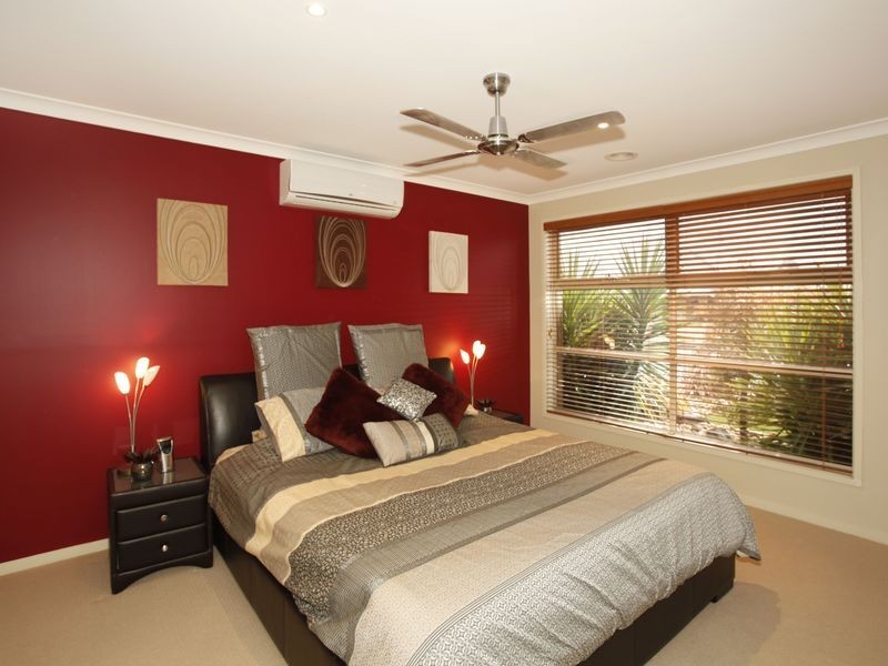 20 Kingsdale Crescent, Pakenham VIC 3810