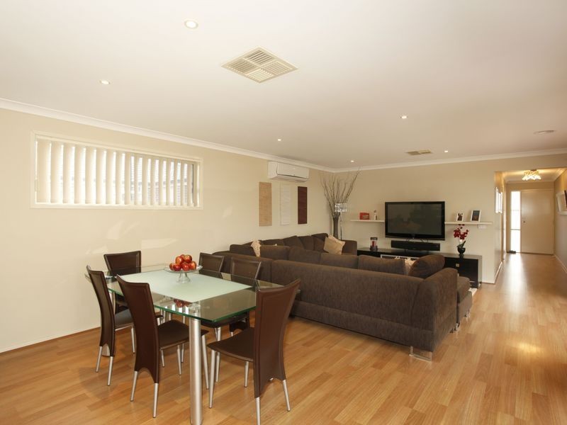 20 Kingsdale Crescent, Pakenham VIC 3810