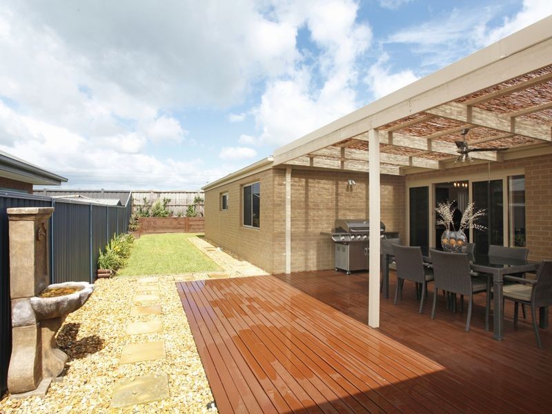 20 Kingsdale Crescent, Pakenham VIC 3810