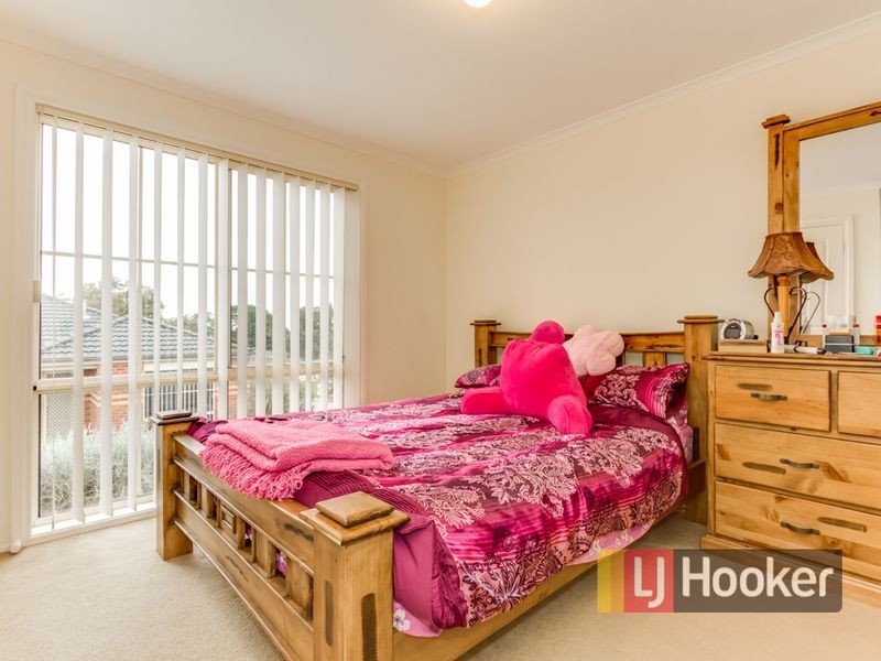 7/12 Renlik Court, Pakenham VIC 3810