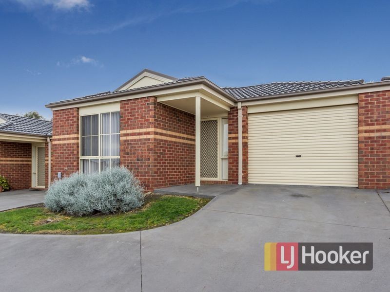 7/12 Renlik Court, Pakenham VIC 3810