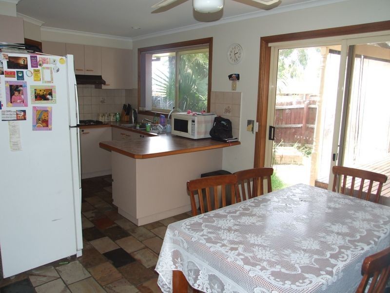 28 Meeking Drive, Pakenham VIC 3810