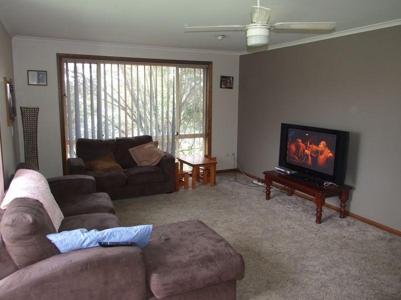 28 Meeking Drive, Pakenham VIC 3810