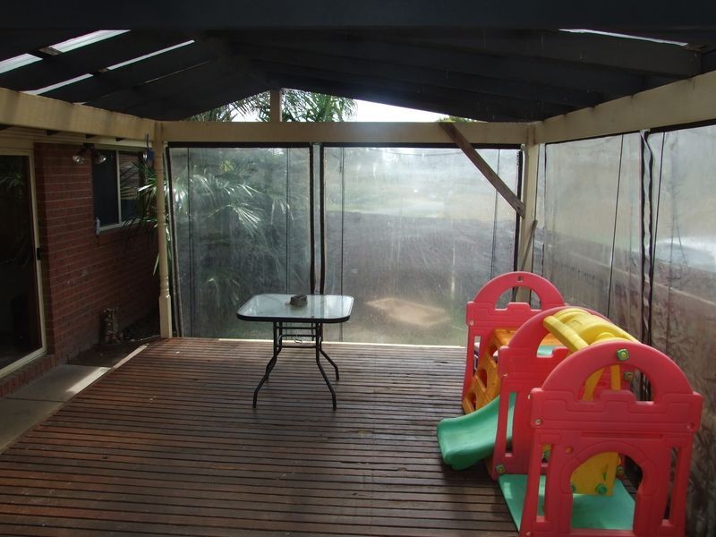 28 Meeking Drive, Pakenham VIC 3810