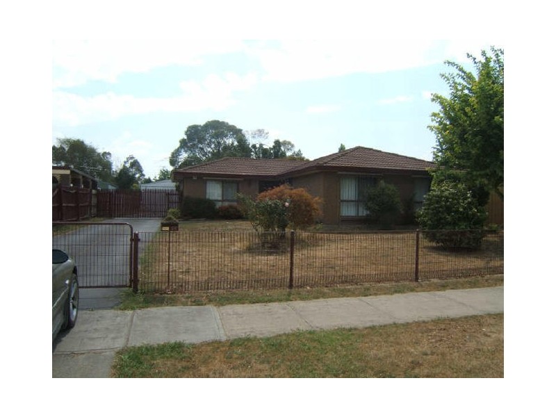 26 Paramount Way, Pakenham VIC 3810