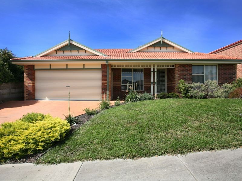 31 Ben Drive, Pakenham VIC 3810