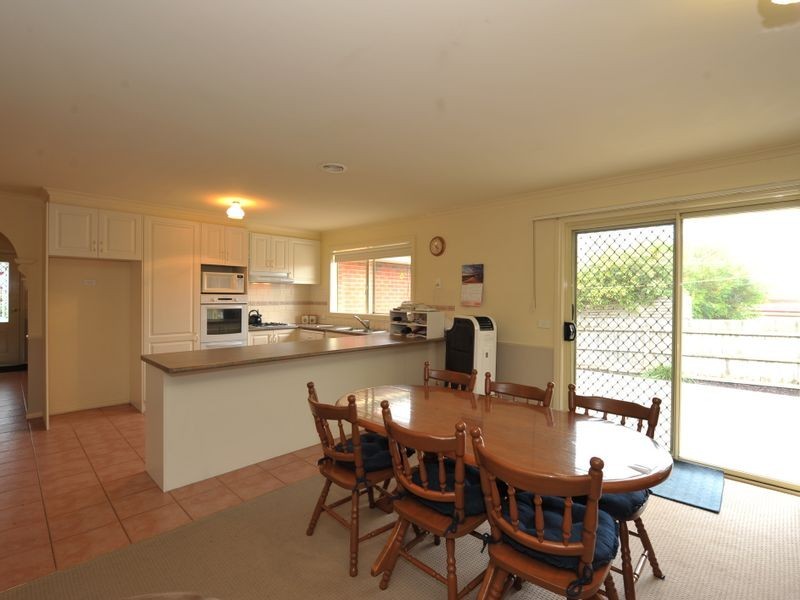 31 Ben Drive, Pakenham VIC 3810