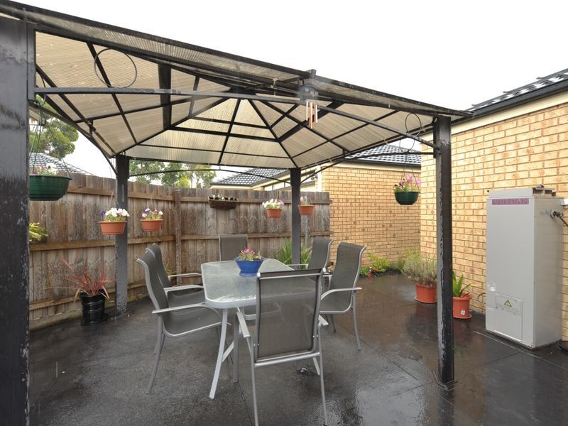 4/22 Parman Avenue, Pakenham VIC 3810