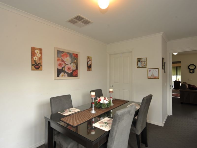 4/22 Parman Avenue, Pakenham VIC 3810