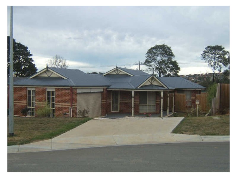 7 Renlik Court, Pakenham VIC 3810