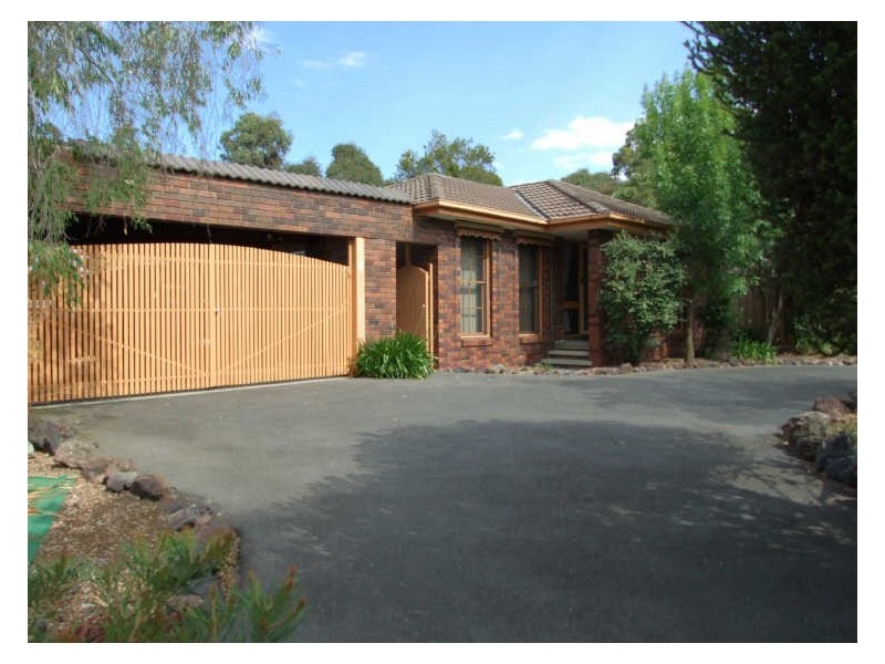 1 Gardiner Street, Pakenham VIC 3810
