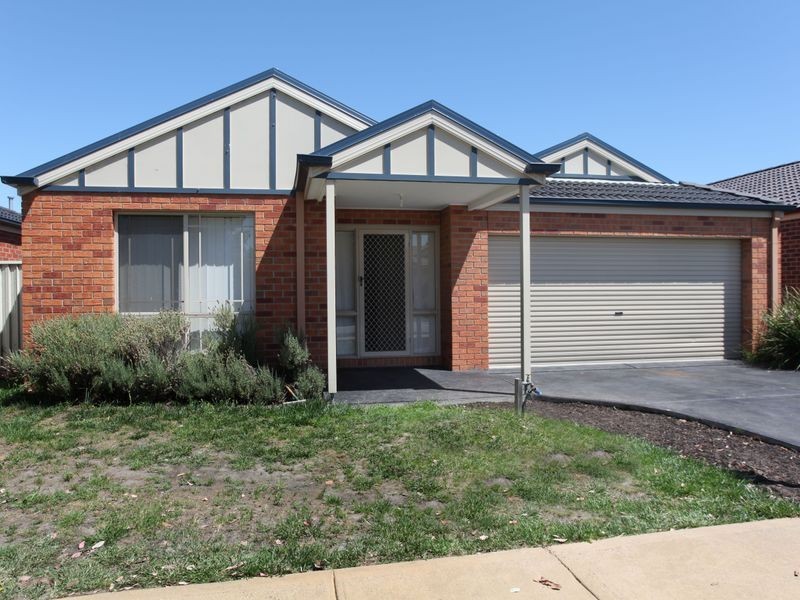 22 Wonboyn Close, Pakenham VIC 3810