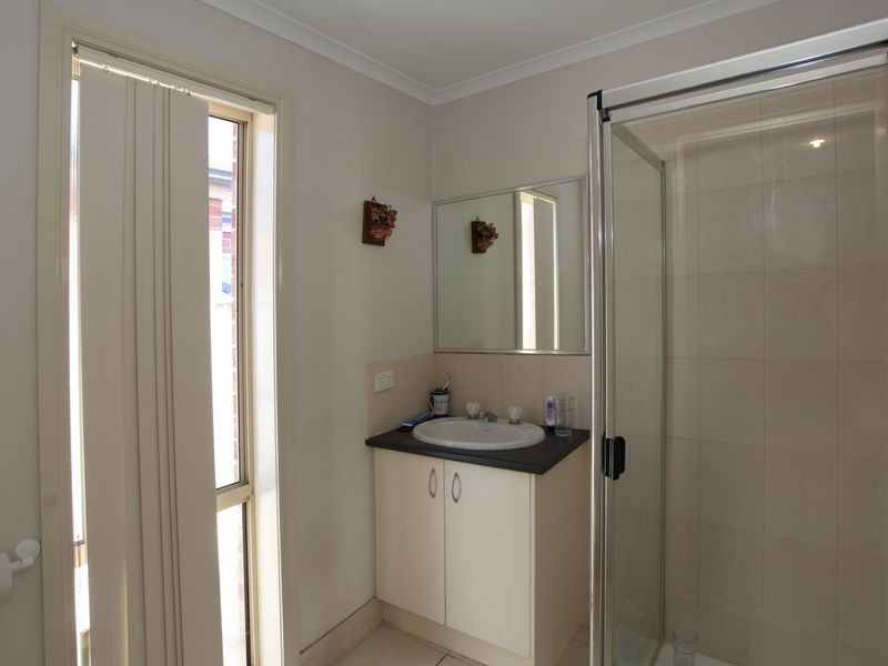 22 Wonboyn Close, Pakenham VIC 3810