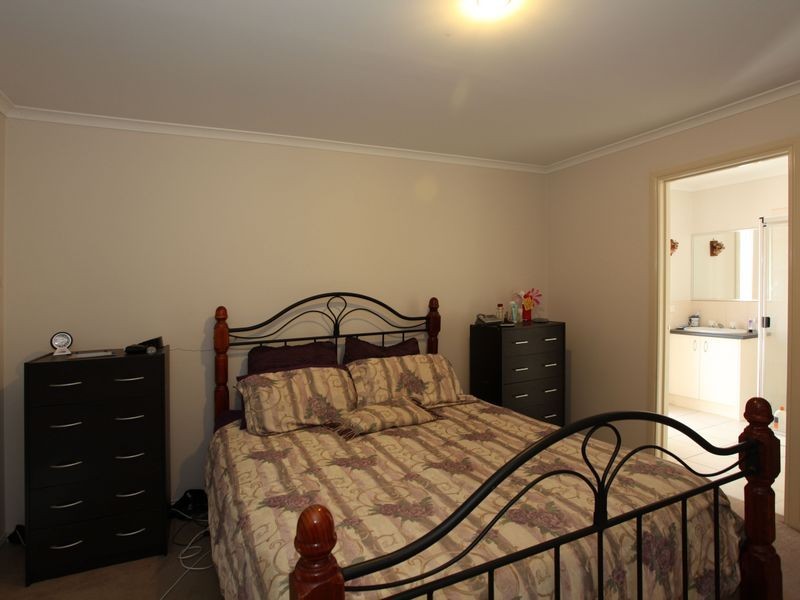 22 Wonboyn Close, Pakenham VIC 3810