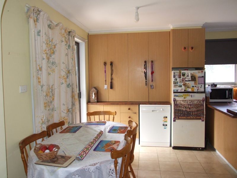 2 Robin Court, Pakenham VIC 3810