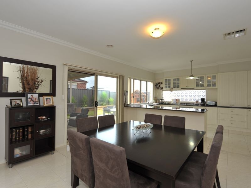 23 Adrian Drive, Pakenham VIC 3810