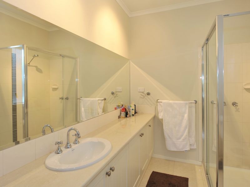 23 Adrian Drive, Pakenham VIC 3810
