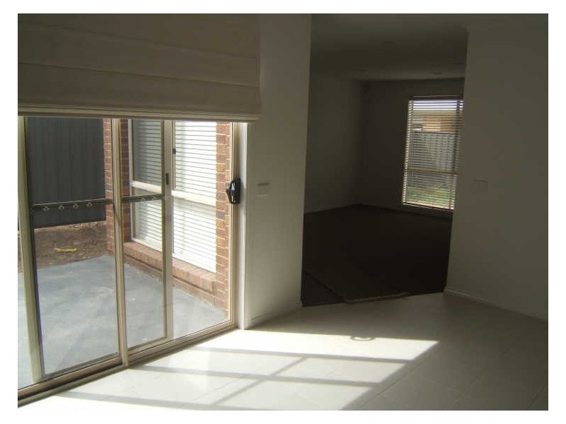 94 Leigh Drive, Pakenham VIC 3810