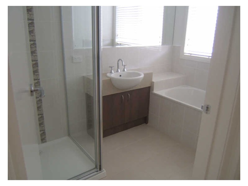 94 Leigh Drive, Pakenham VIC 3810