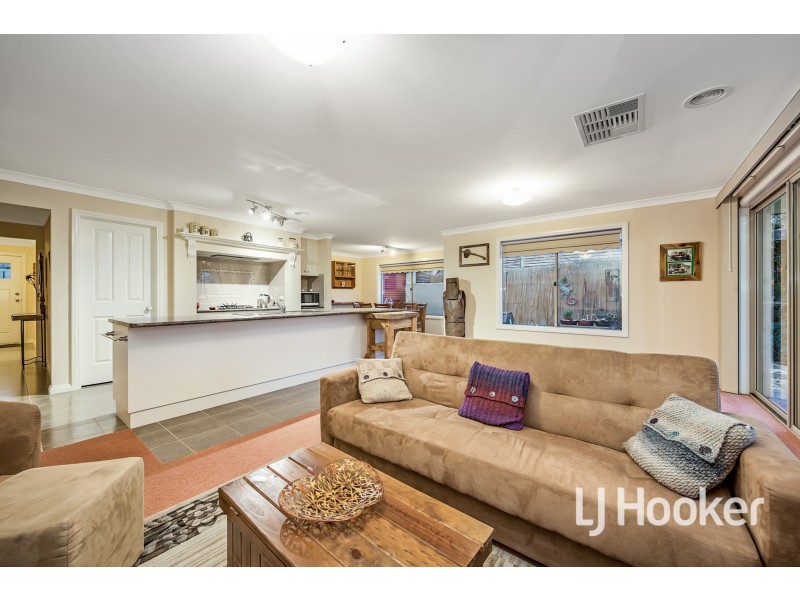 86 Windermere Boulevard, Pakenham VIC 3810