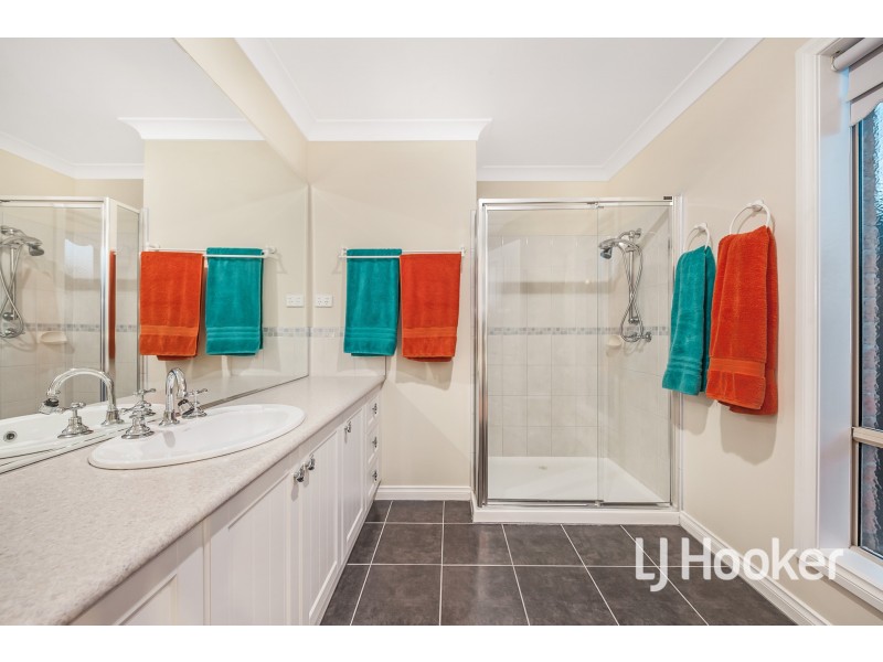 86 Windermere Boulevard, Pakenham VIC 3810