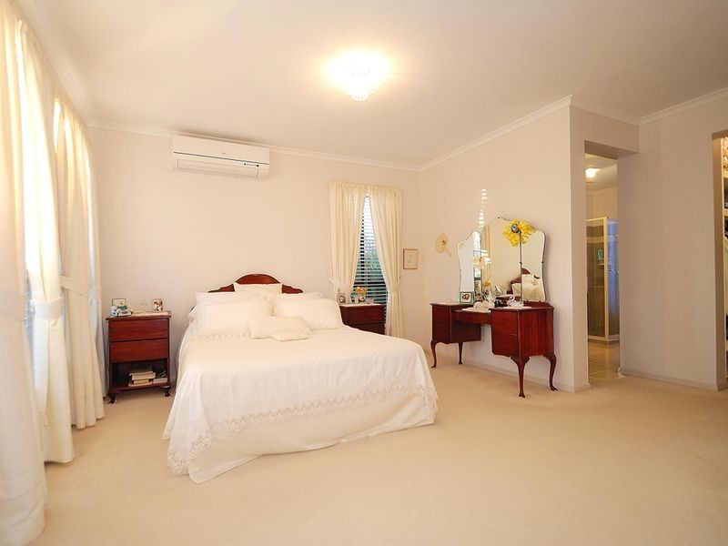 68 Livingstone Boulevard, Pakenham VIC 3810