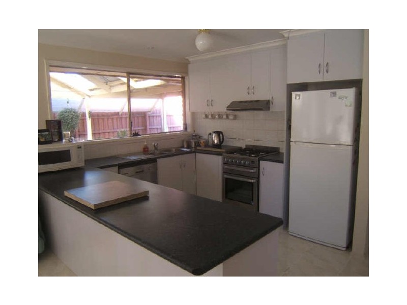 25 McMaster Court, Pakenham VIC 3810