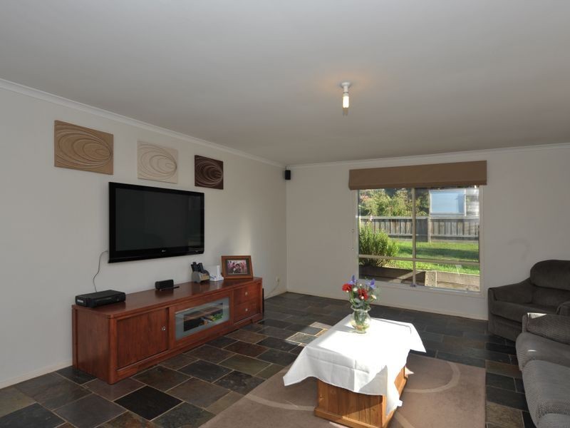 1 Paramount Way, Pakenham VIC 3810