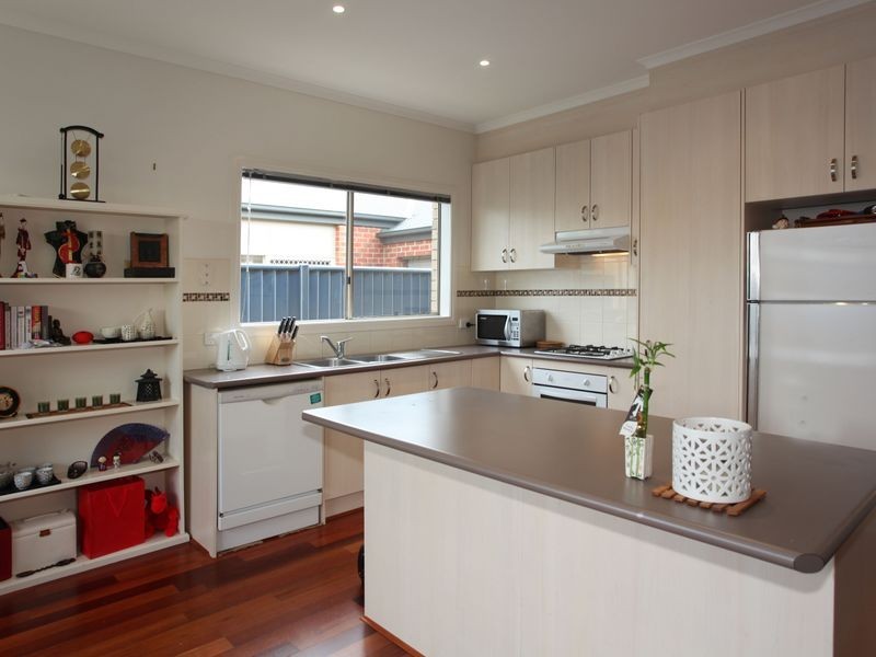 38 Stringy Bark Circuit, Pakenham VIC 3810