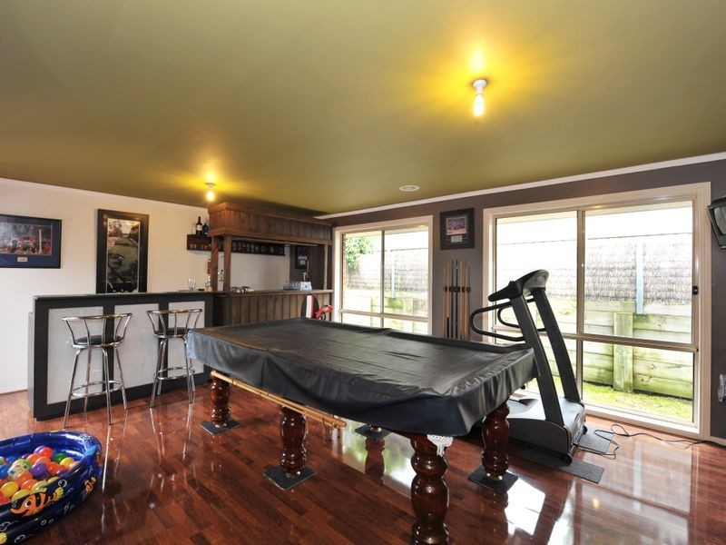 48 Ebony Drive, Pakenham VIC 3810