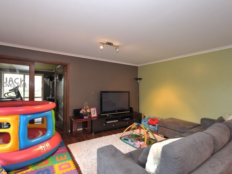 48 Ebony Drive, Pakenham VIC 3810