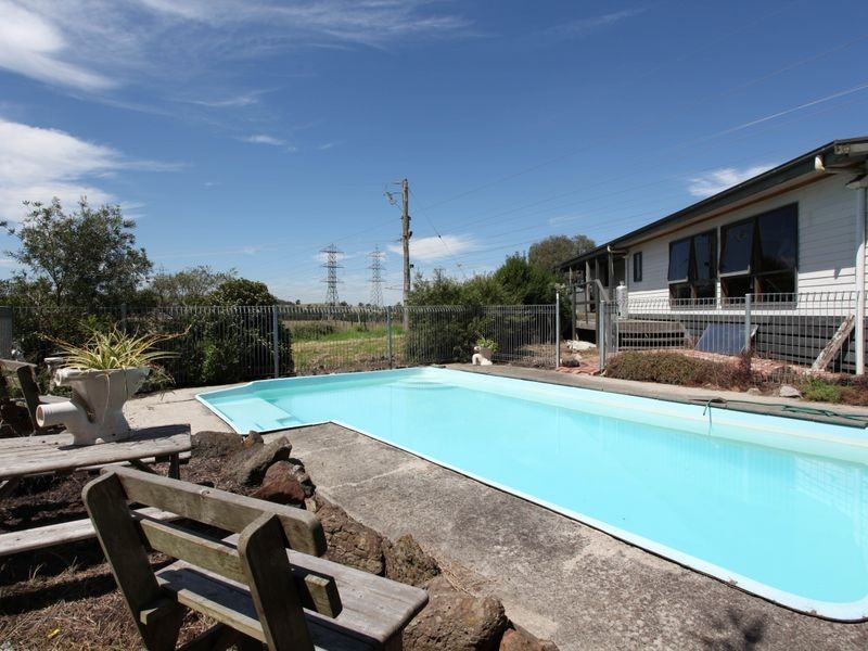 357 Brown Road, Officer VIC 3809