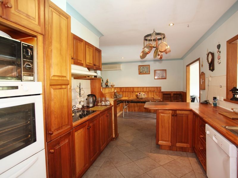 357 Brown Road, Officer VIC 3809