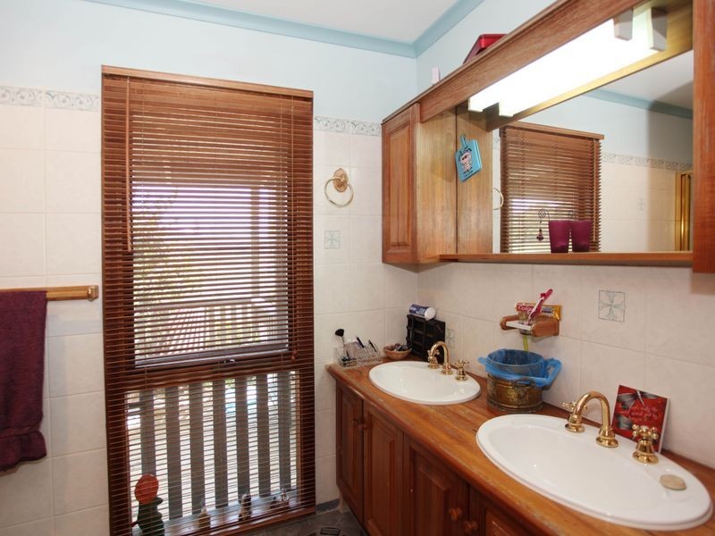 357 Brown Road, Officer VIC 3809