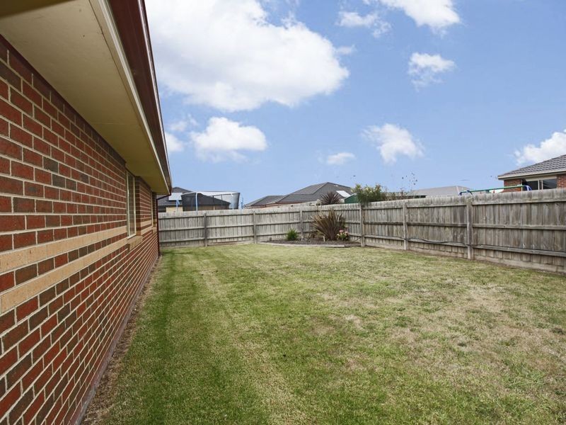 6 Streeton Court, Pakenham VIC 3810