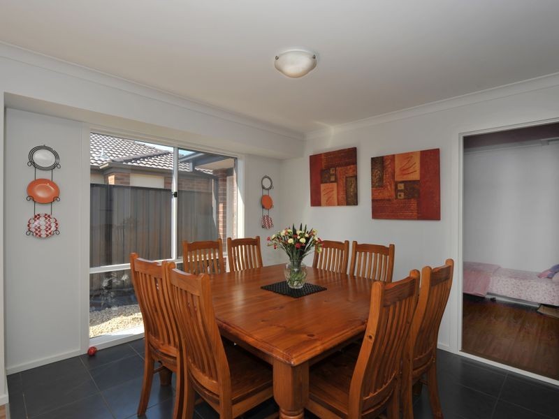 8 Caspian Chase, Pakenham VIC 3810