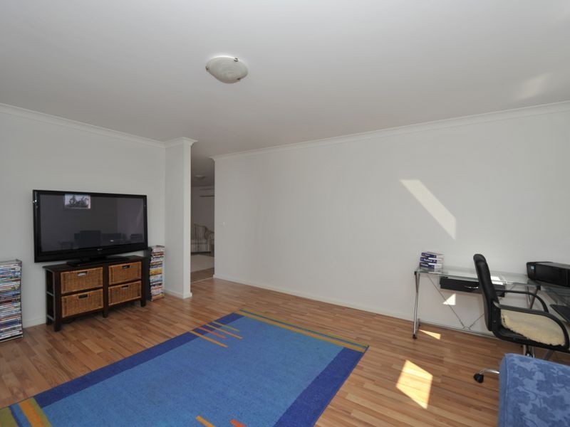 8 Caspian Chase, Pakenham VIC 3810