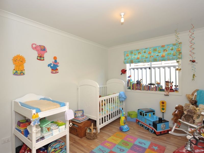 8 Caspian Chase, Pakenham VIC 3810