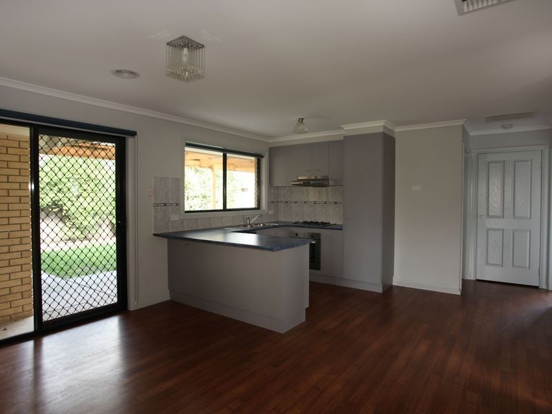 14 Storey Drive, Pakenham VIC 3810