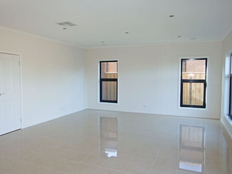 10 Georgetown Way, Officer VIC 3809