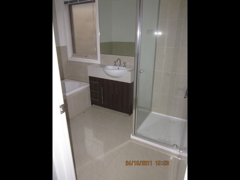 16 Dealbata Lane, Pakenham VIC 3810