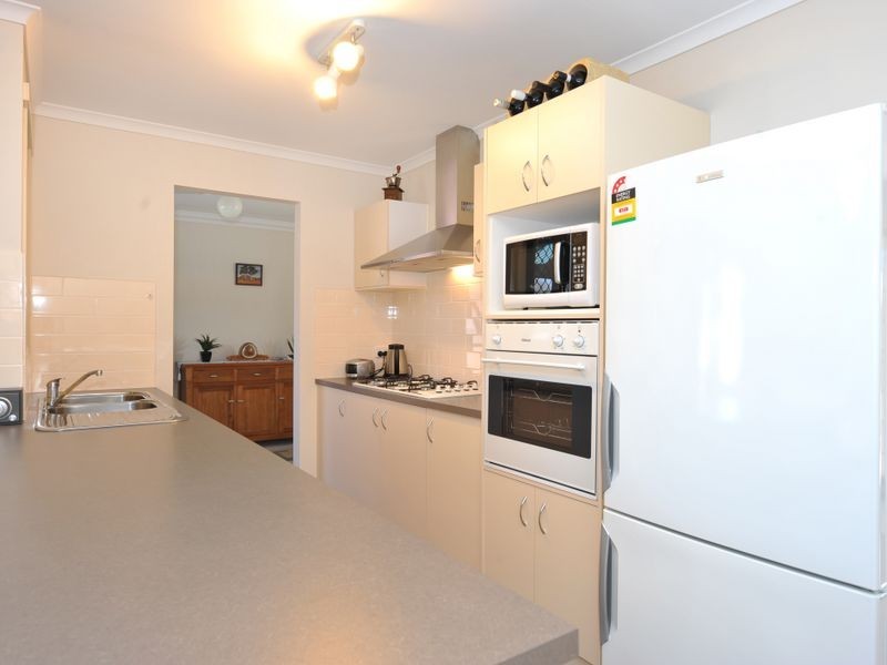 34 Parman Avenue, Pakenham VIC 3810