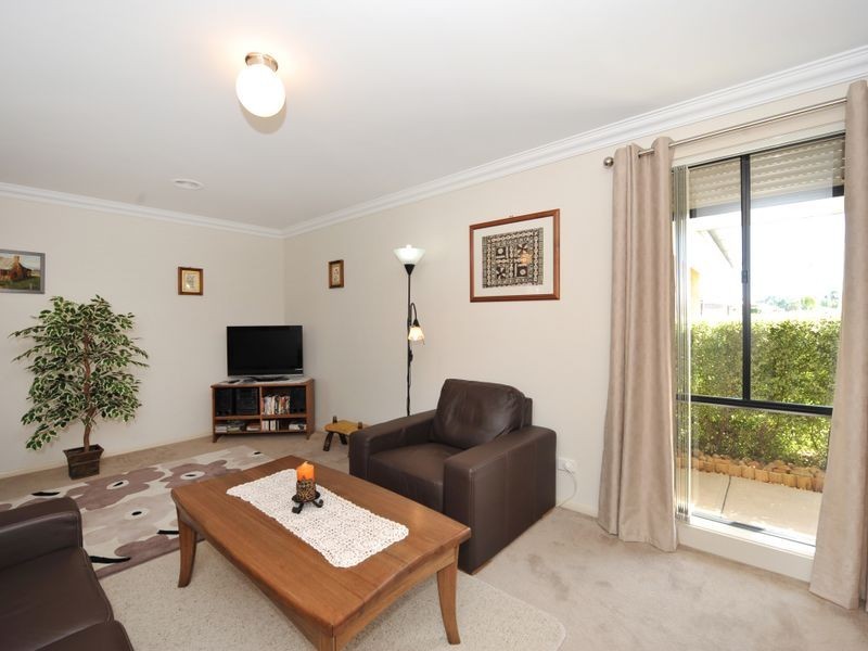 34 Parman Avenue, Pakenham VIC 3810